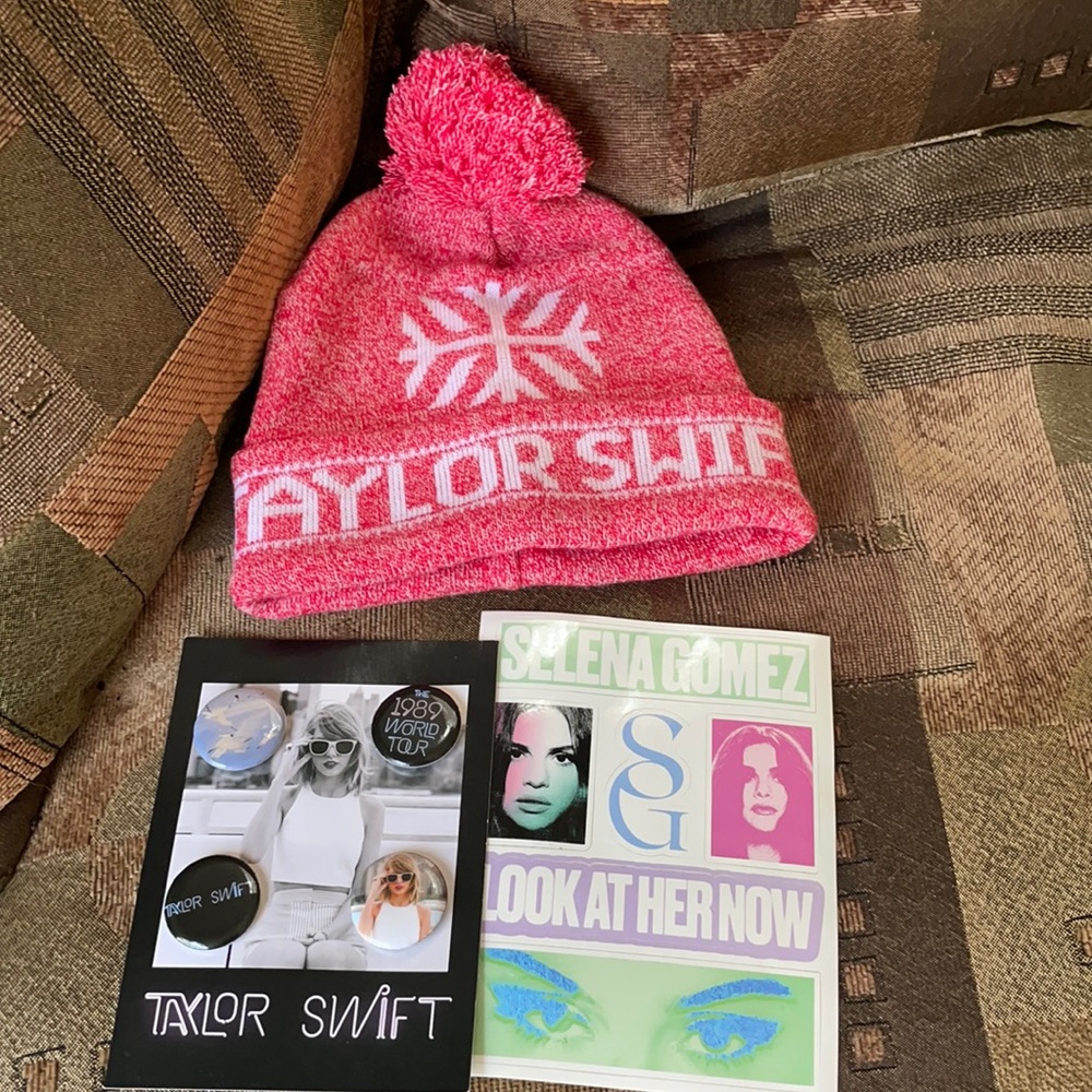 Taylor swift red Christmas beanie bundle